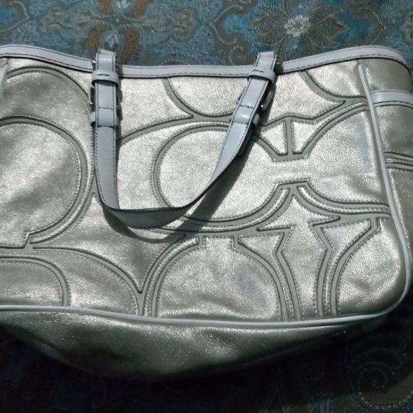 Coach purse - Picture 1 of 3